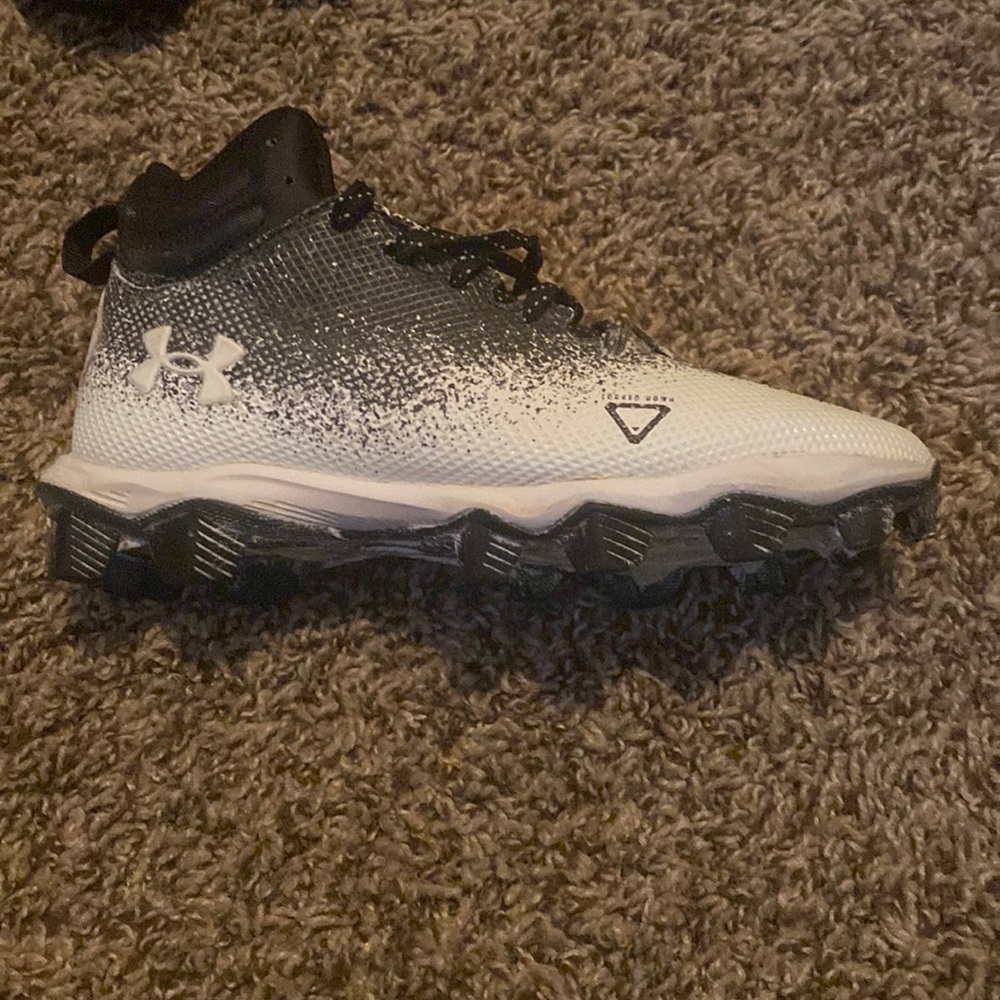 Football cleats
